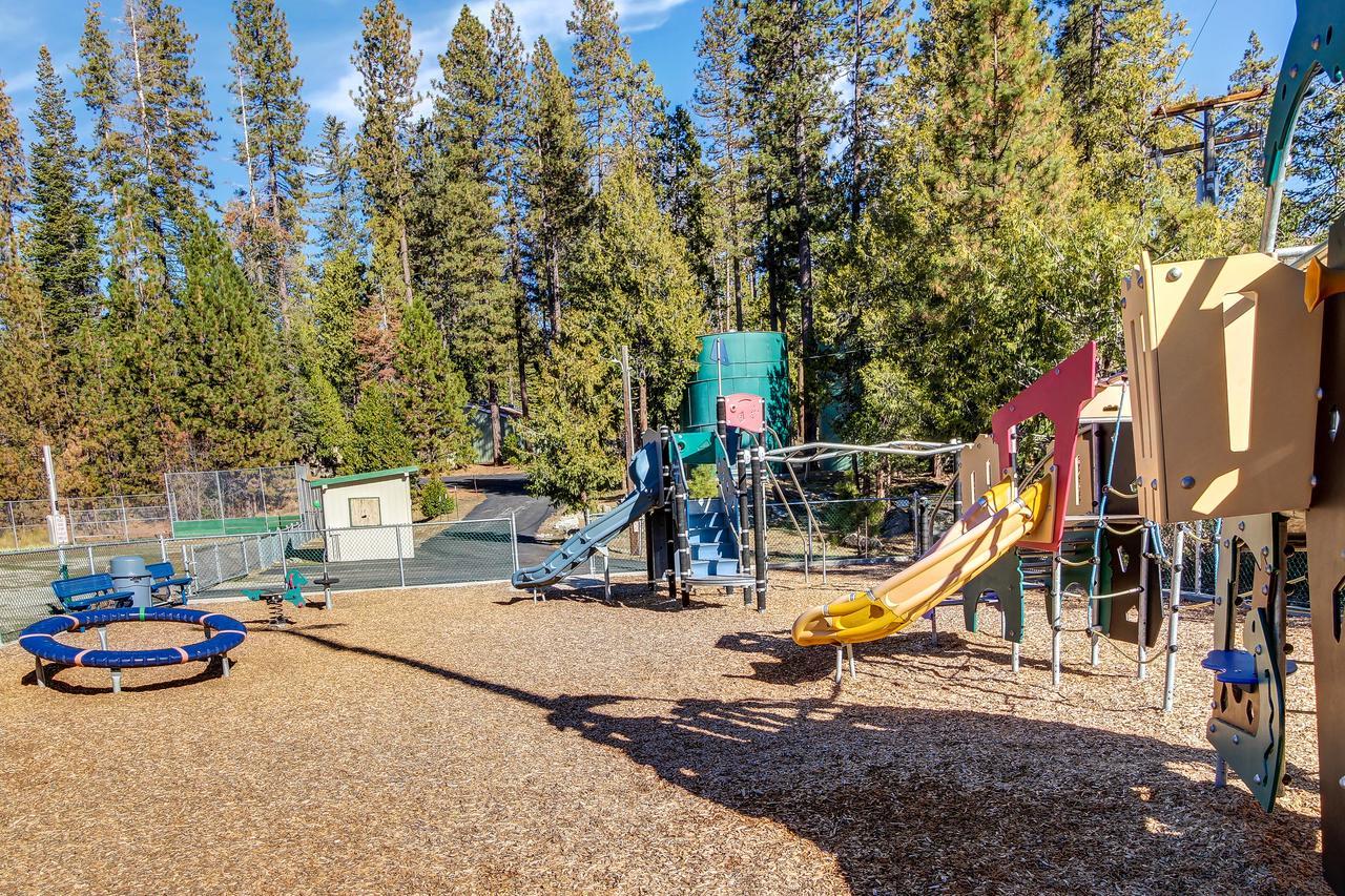 Sparrow Cove Shaver Lake Exterior photo